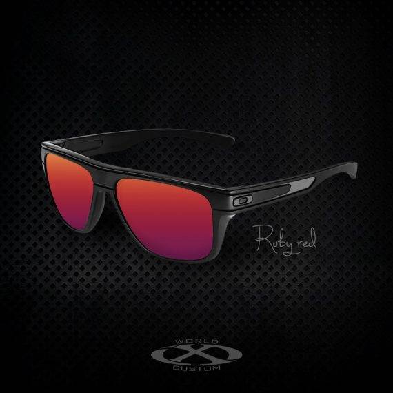 BREADBOX RUBY RED